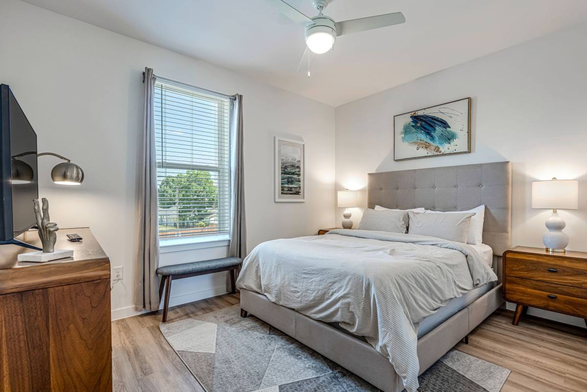 Apartment for rent at 417 E 9th St, Dallas, TX 75203