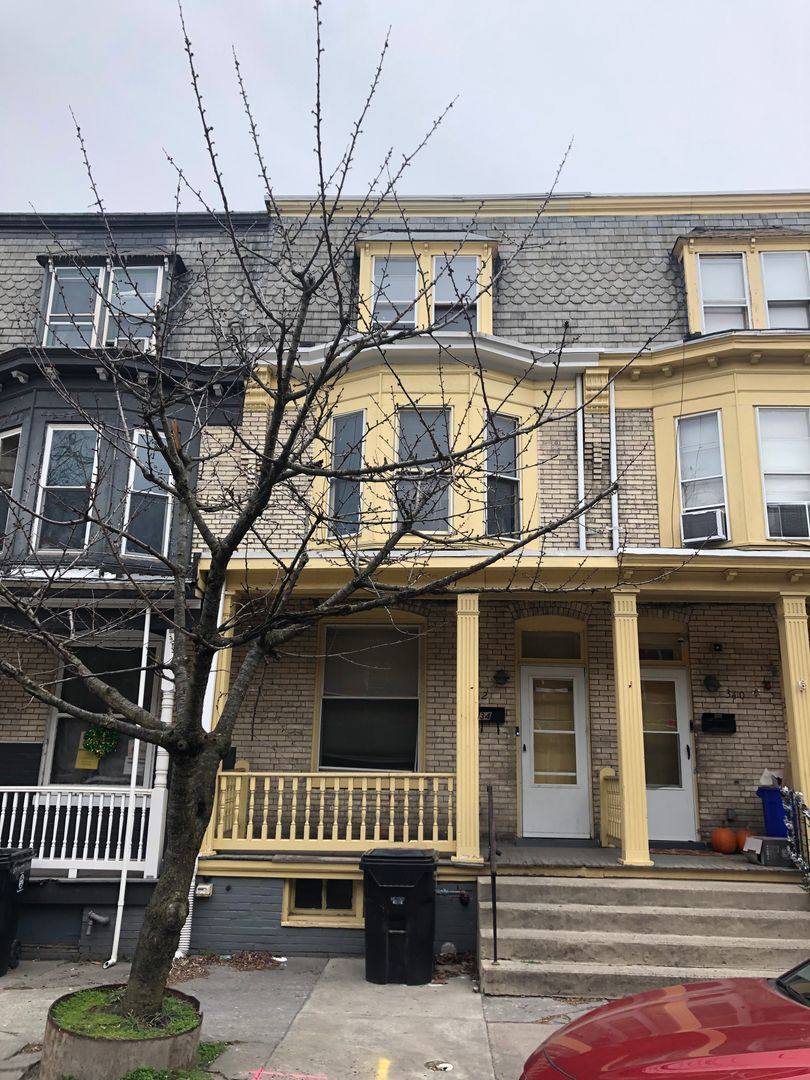 House for rent at 342 Hummel St, Harrisburg, PA 17104