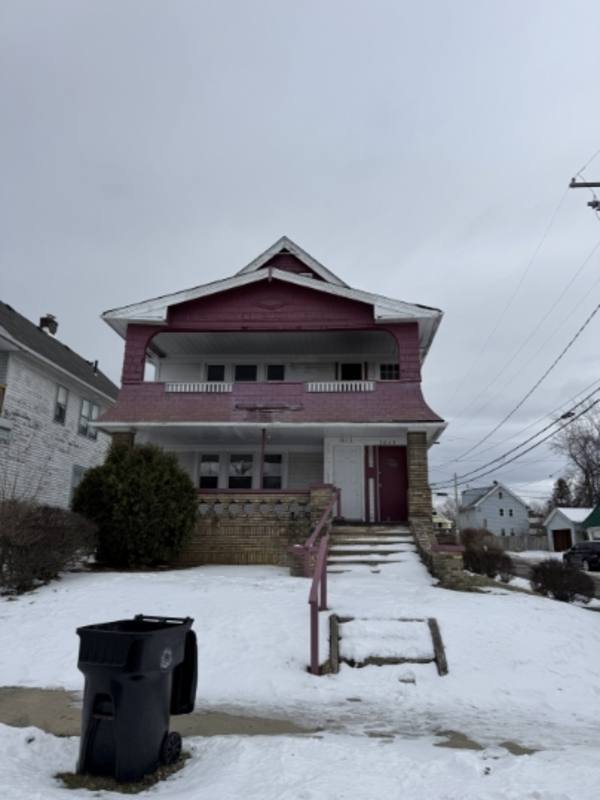 Apartment for rent at 3615 E 146th St #2, Cleveland, OH 44120
