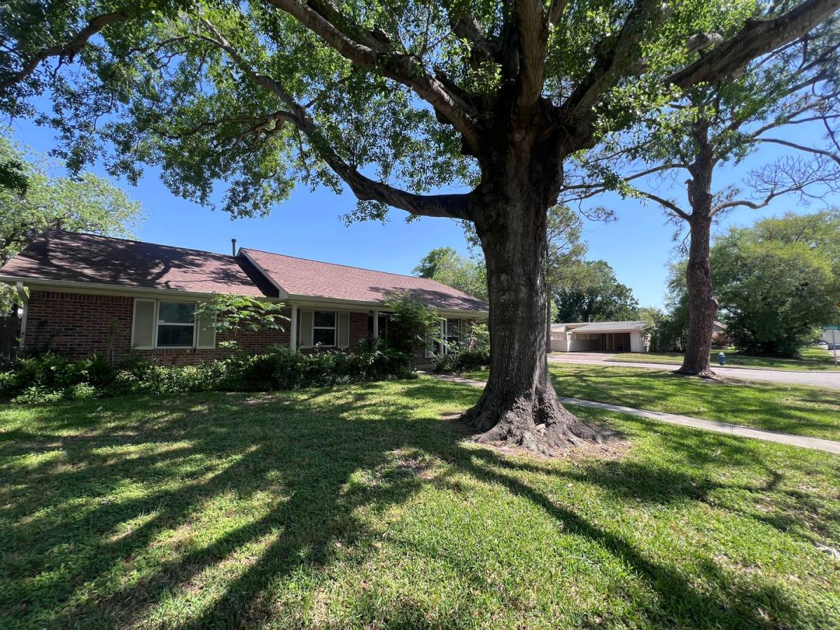 House for rent at 9602 Fairdale Lane, Houston, TX 77063