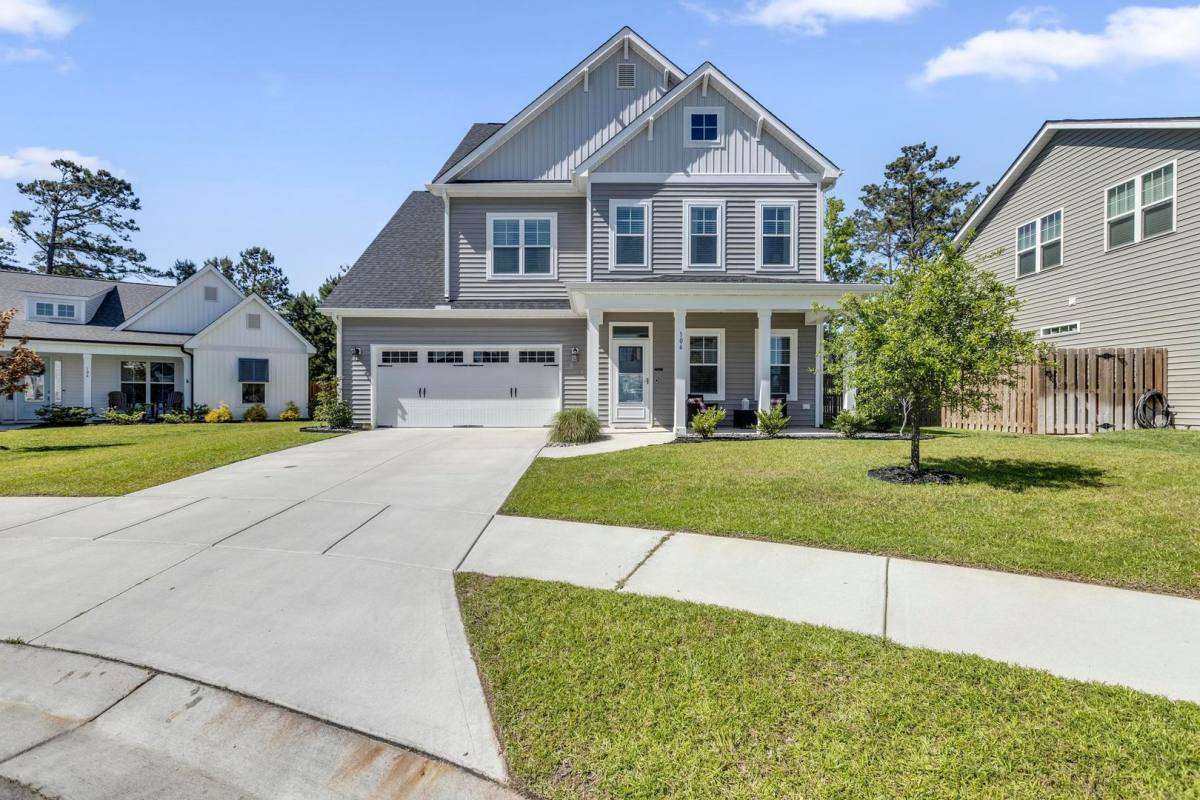 House for rent at 106 Bachmans Trail, Hampstead, NC 28443