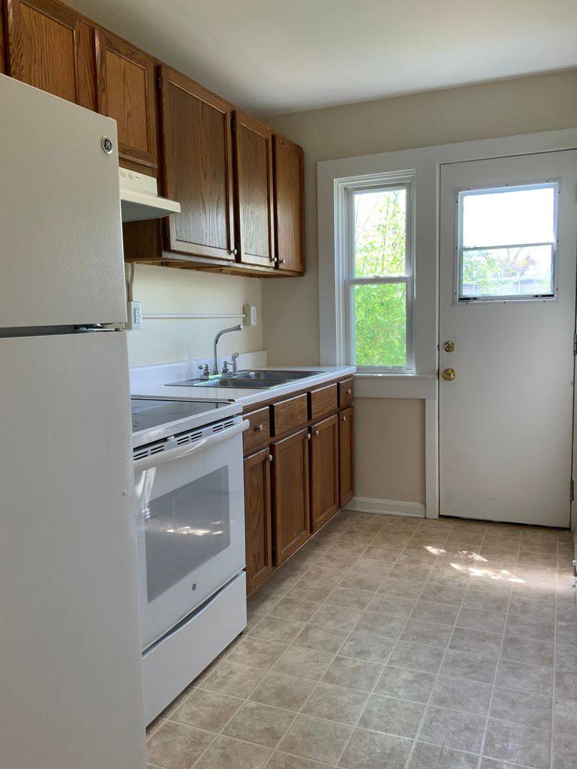 Apartment for rent at 19-49 W Bond St, Winchester, VA 22601