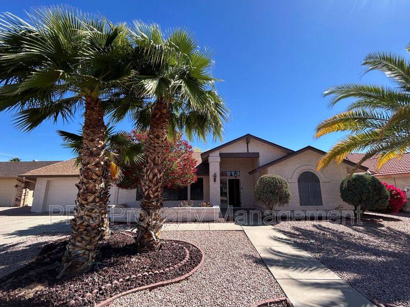 House for rent at 18407 N 137th Dr, Sun City West, AZ 85375