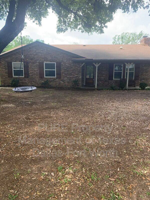 House for rent at 1917 Casa Loma Court, Grapevine, TX 76051