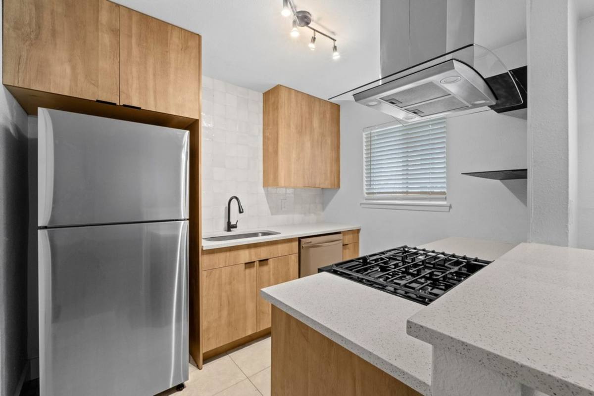 Apartment for rent at 7929 Gault St, Austin, TX 78757