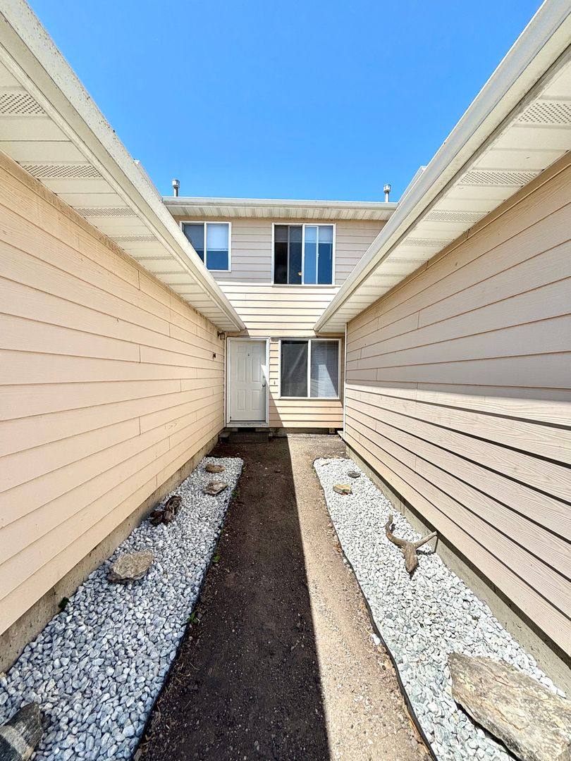 Townhouse for rent at 221 Spooner Rd, Belgrade, MT 59714
