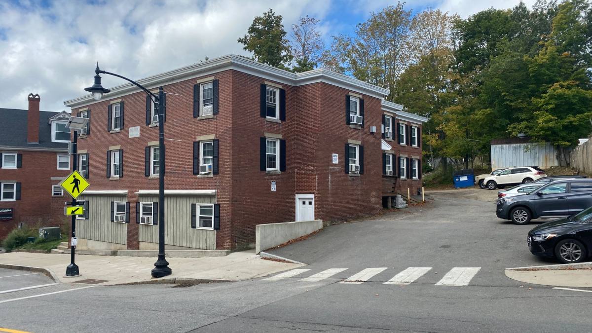 Apartment for rent at 70 Main St, Newmarket, NH 03857