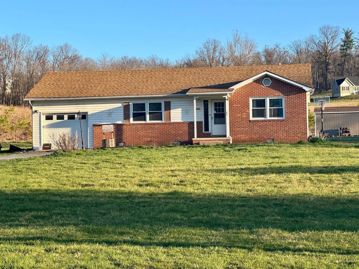 House for rent at 15539 Evergreen Valley Rd, Timberville, VA 22853