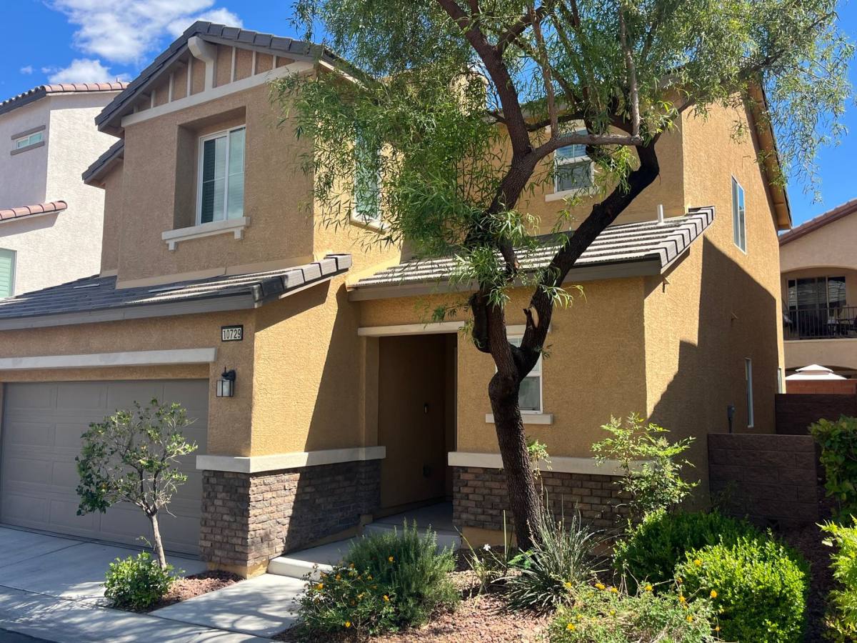 House for rent at 10729 Red Badge Ave, Las Vegas, NV 89166