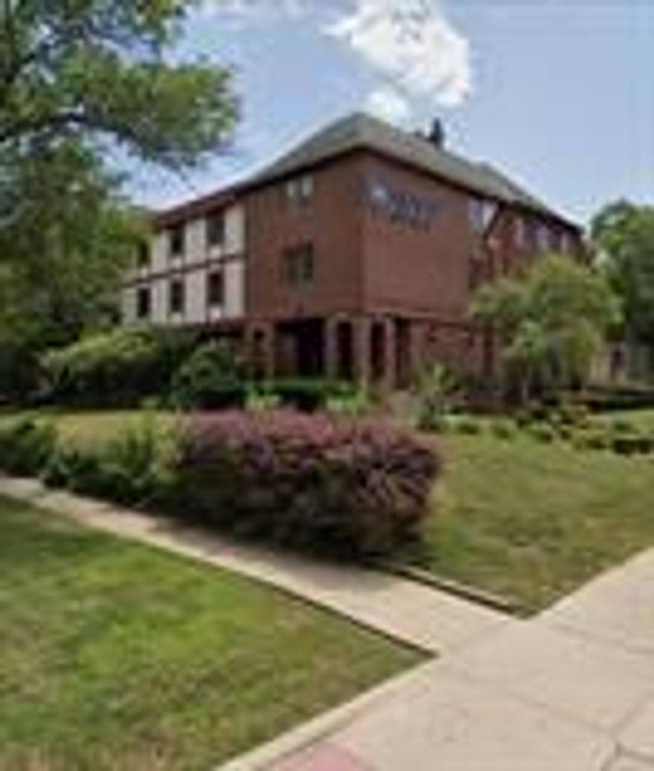 Apartment for rent at 1204 S Lincoln Ave, Urbana, IL 61801