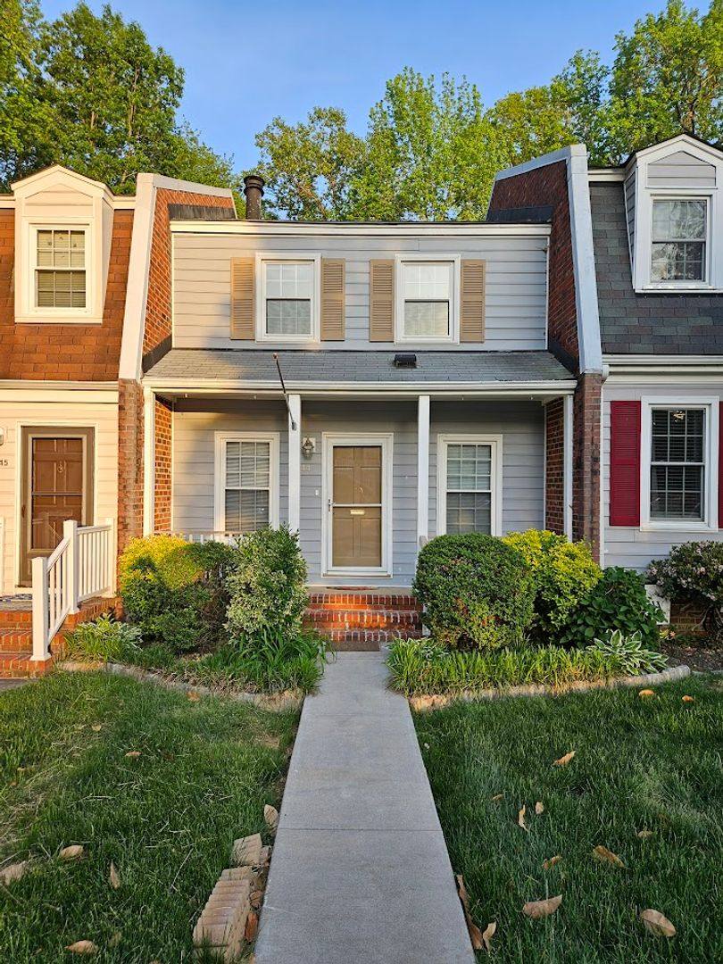 Townhouse for rent at 44 Huneycutt Dr, Henrico, VA 23238