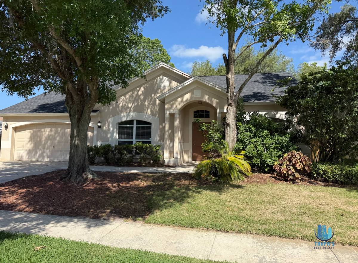 House for rent at 1103 Evening Trail Dr, Wesley Chapel, FL 33543