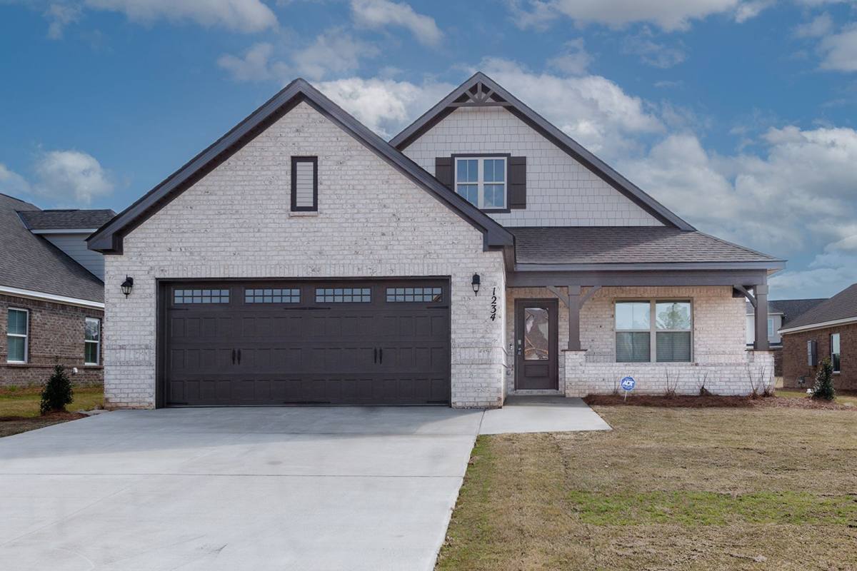 House for rent at 1234 McClain Dr, Prattville, AL 36066
