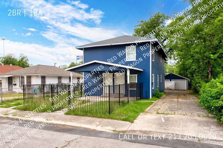 House for rent at 1336 W Ridgewood Court #1, San Antonio, TX 78201