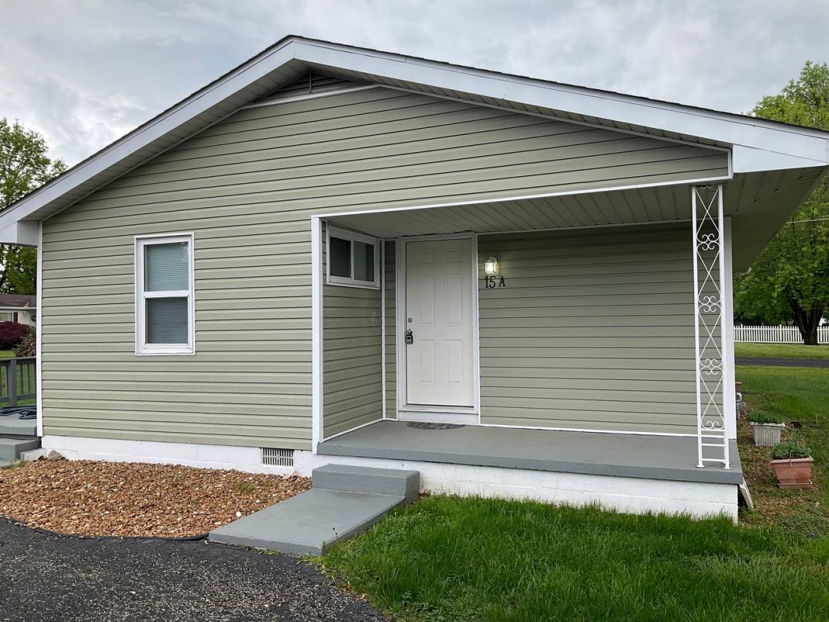 House for rent at 15 Bluff Court, Fairview Heights, IL 62208