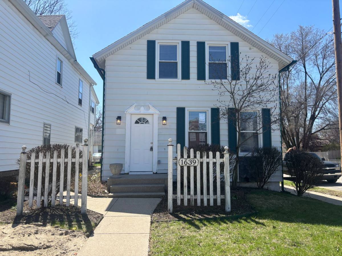 House for rent at 1639 W Main St, Fort Wayne, IN 46802