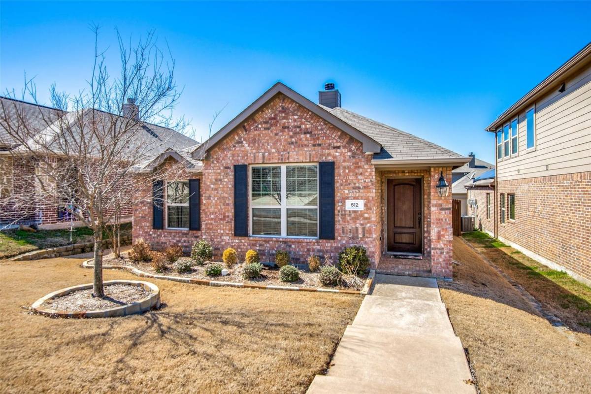 House for rent at 512 Cheyenne Dr, Aubrey, TX 76227