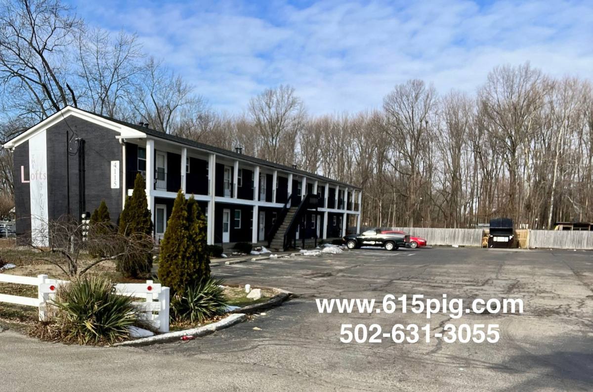 Apartment for rent at 4115 & 4117 Pinecroft Dr, Louisville, KY 40219