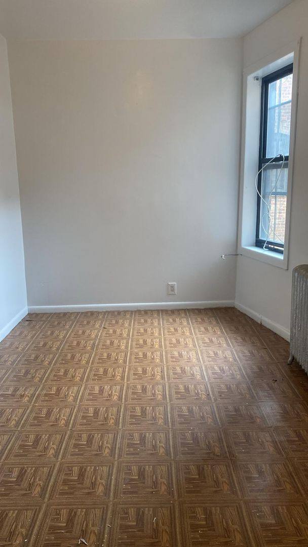 Apartment for rent at 115 Vermilyea Ave, New York, NY 10034