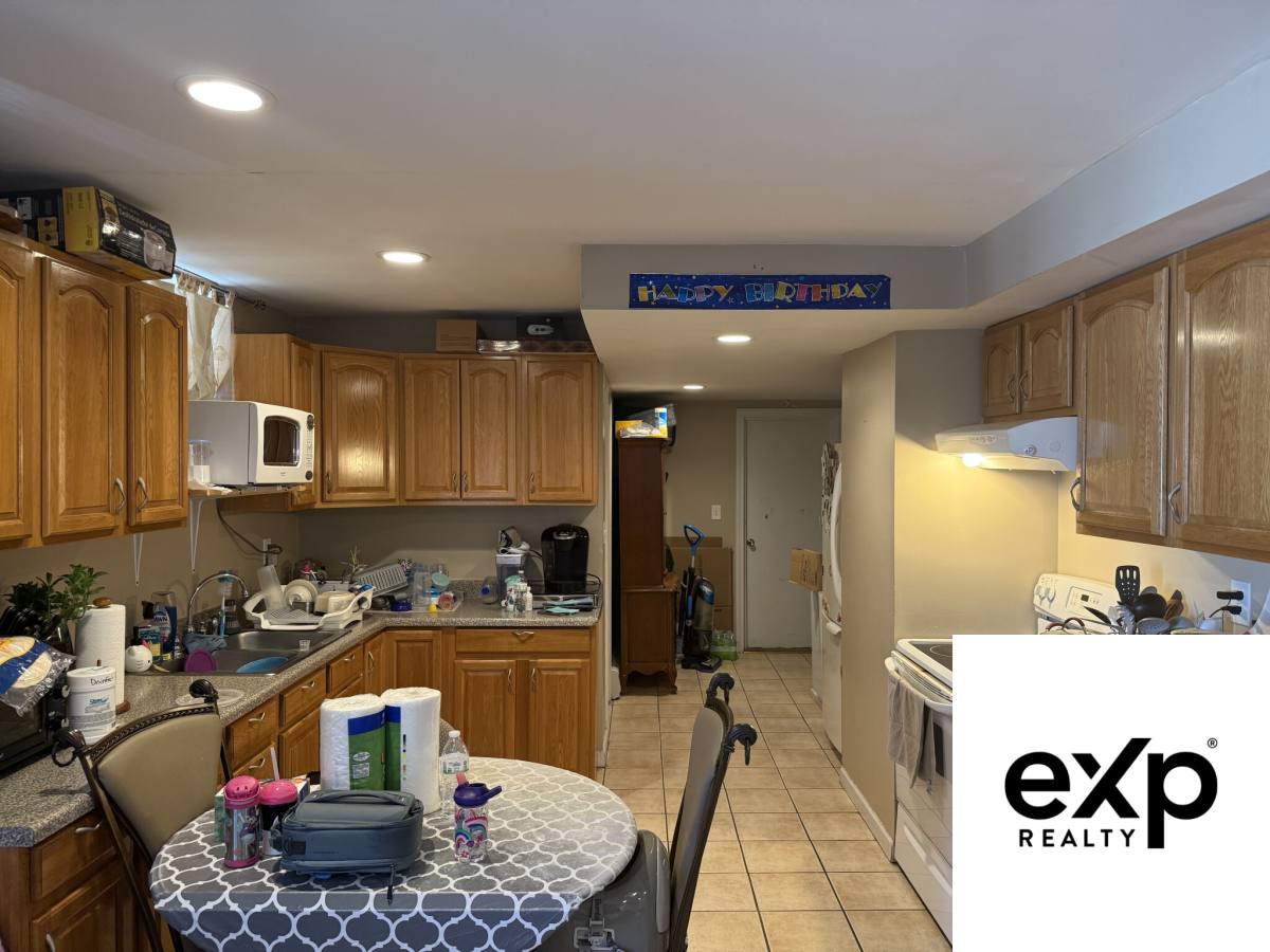 Apartment for rent at 181 Washington St #B, Dedham, MA 02026