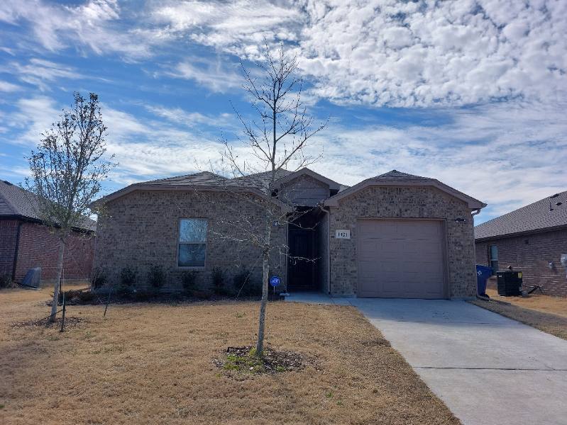 House for rent at 1421 Warringwood Dr, Greenville, TX 75402