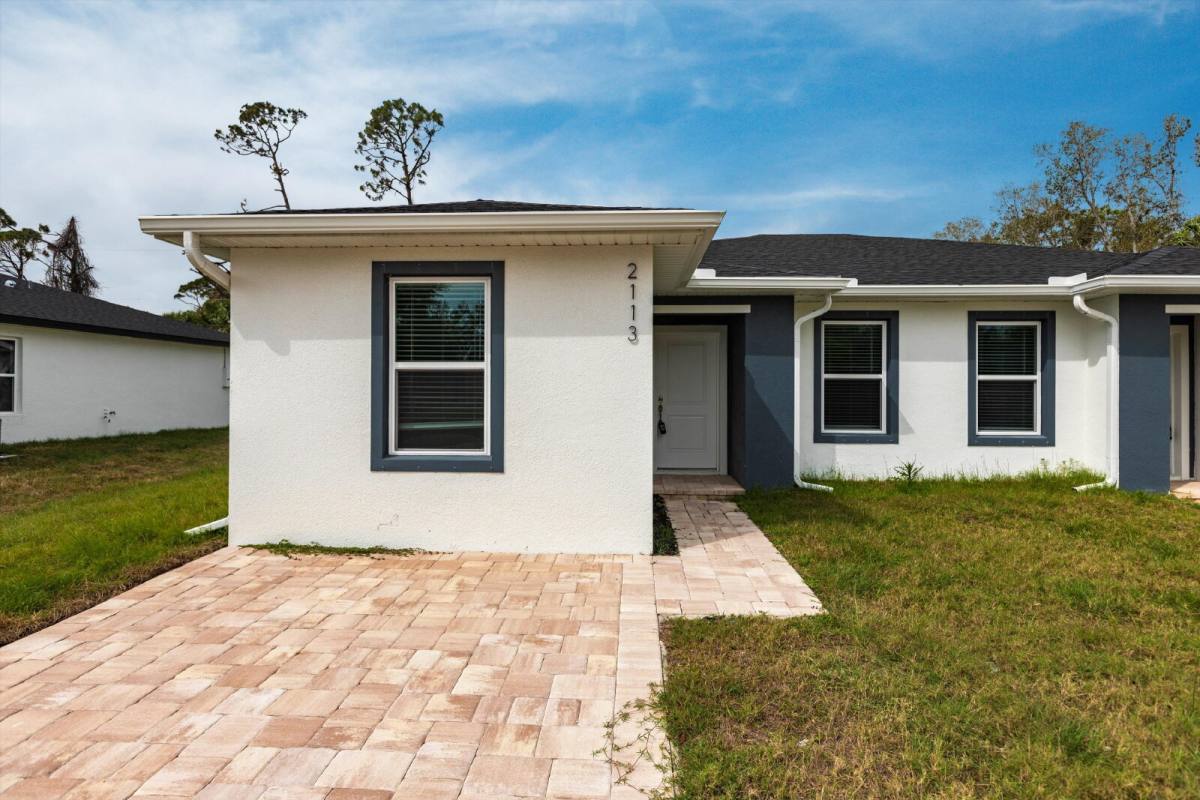 Townhouse for rent at 2113 Como St, Port Charlotte, FL 33948