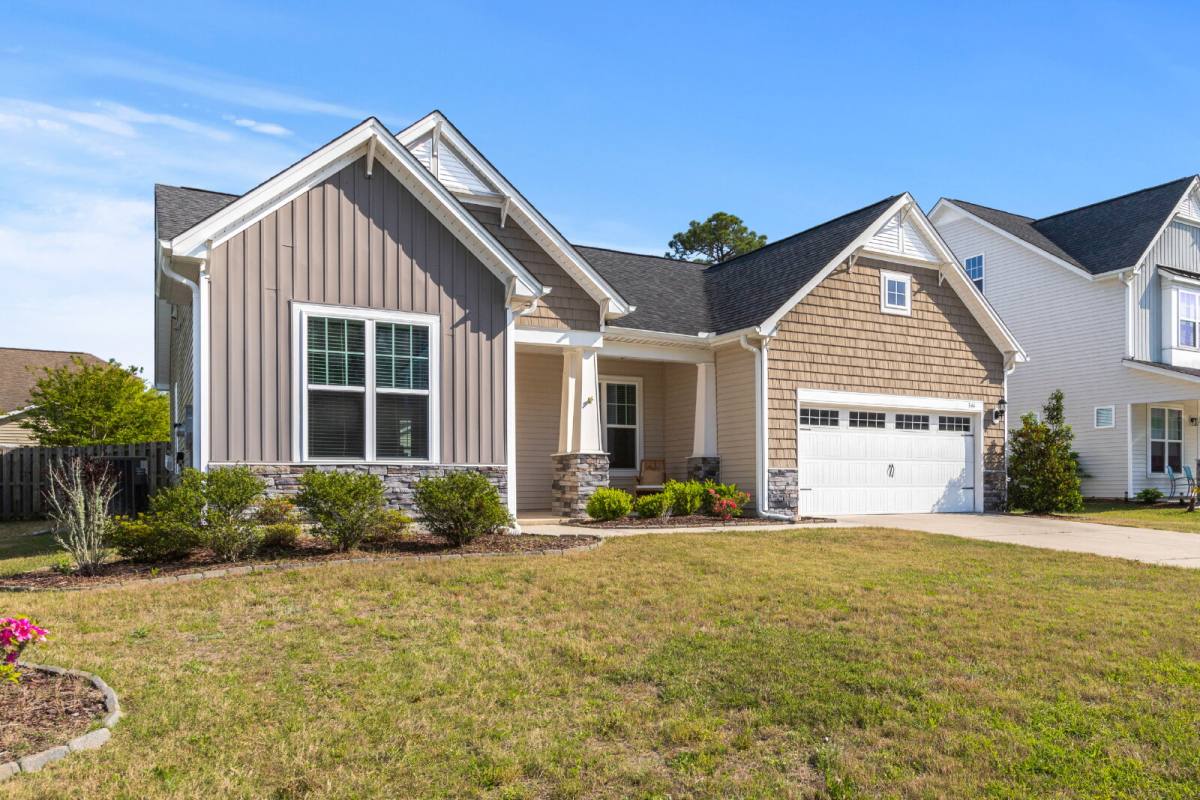 House for rent at 344 Belvedere Dr, Holly Ridge, NC 28445
