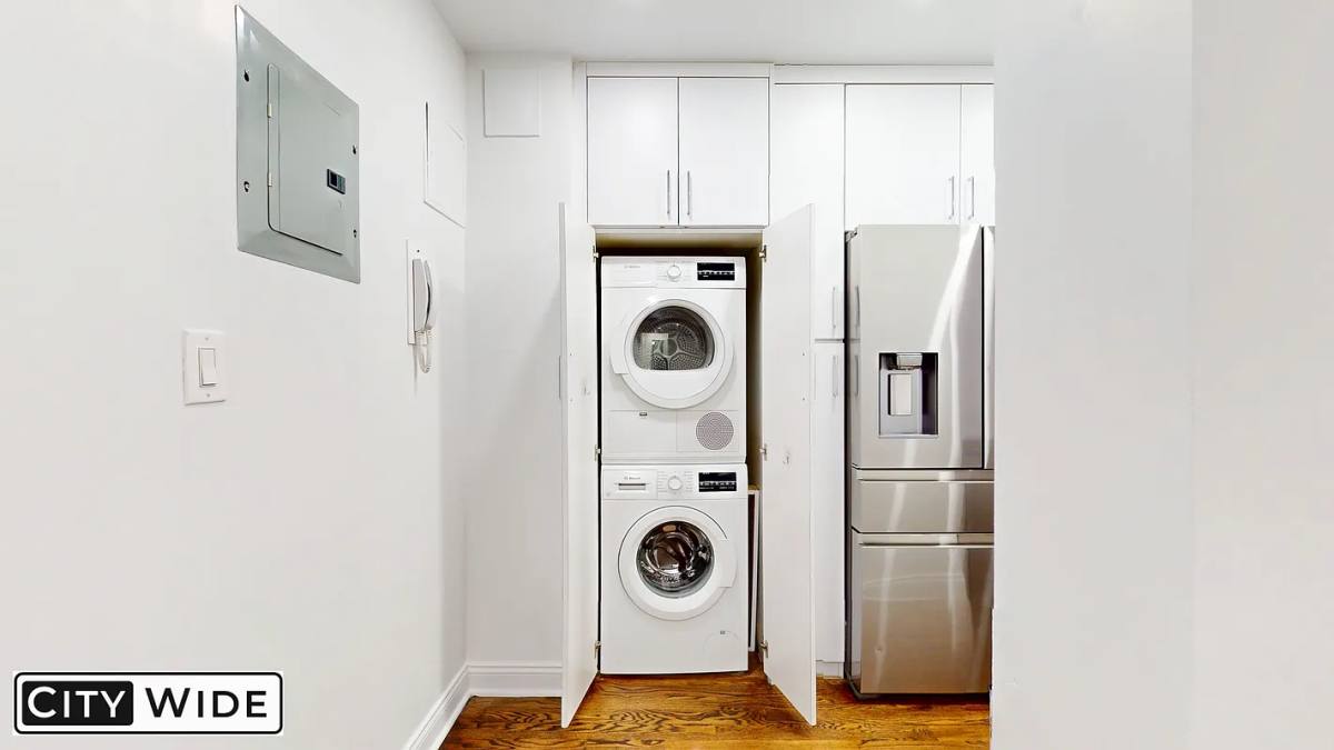Apartment for rent at 157 E 57th St #10GG, New York, NY 10022