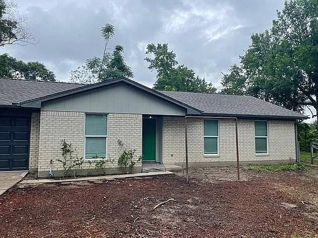 House for rent at 232 W Willwood Dr, Willis, TX 77378