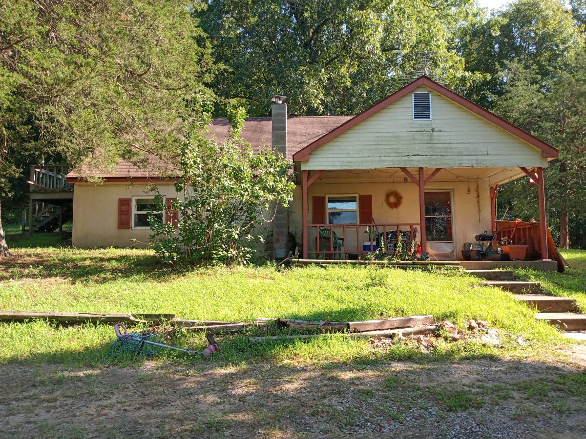House for rent at 122 Firestone Lane, Saint Joe, AR 72675