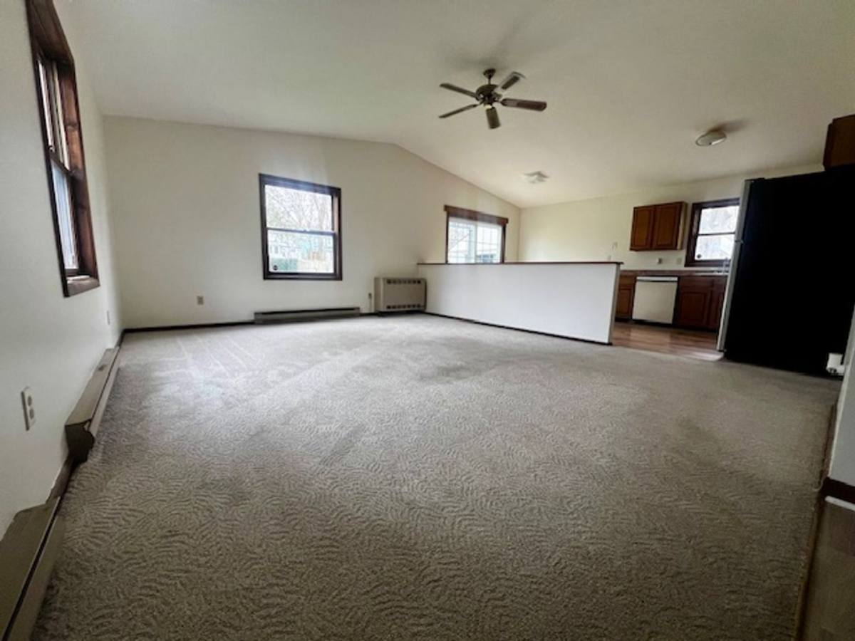 House for rent at 17 Lock St, Baldwinsville, NY 13027