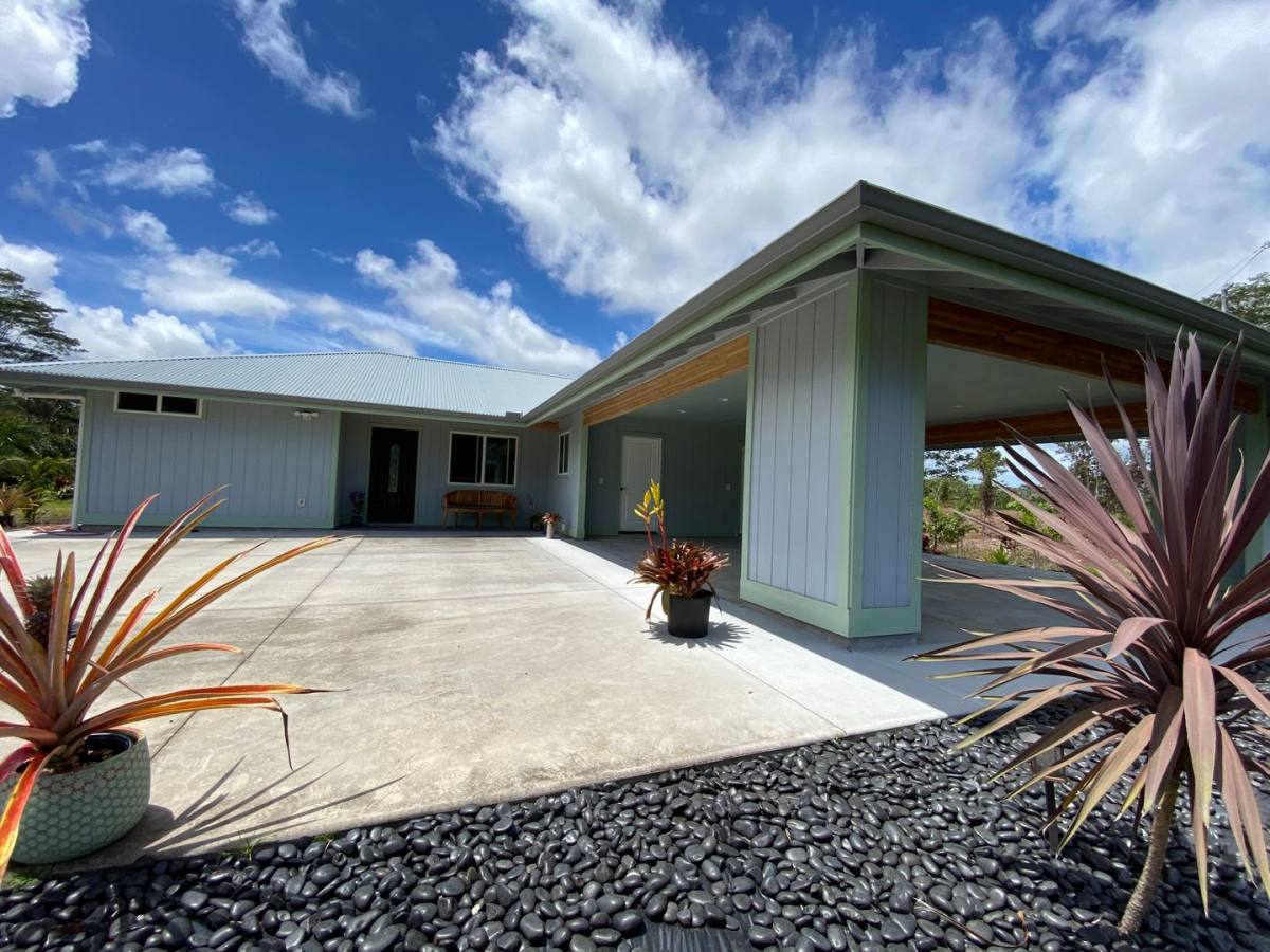 House for rent at 15-1994 7th Ave, Keaau, HI 96749