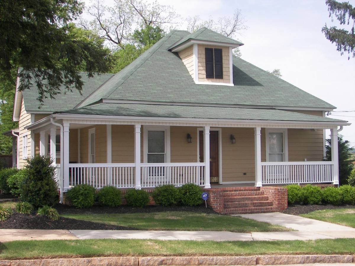 House for rent at 604 Rhett St, Greenville, SC 29601