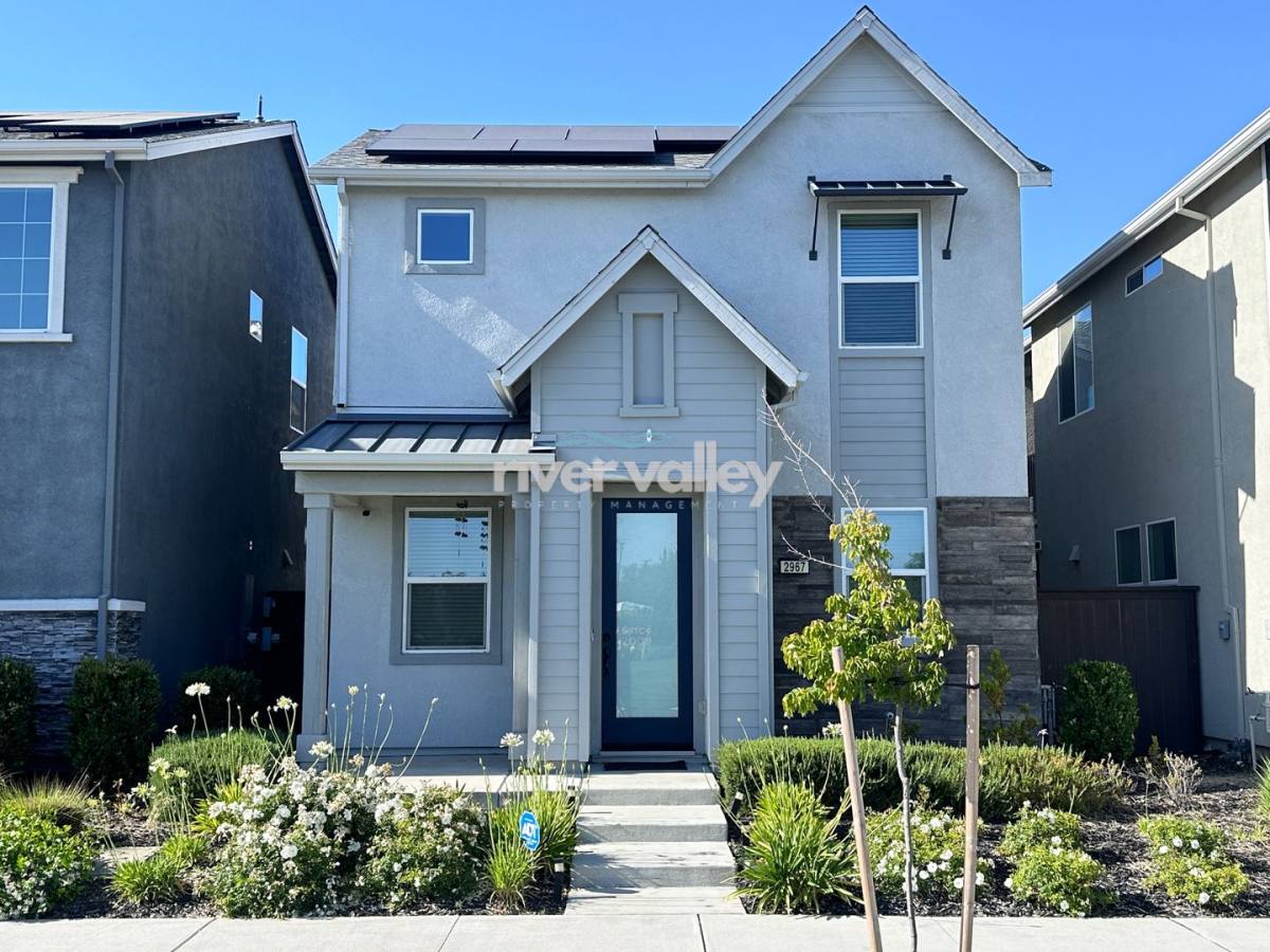House for rent at 2967 Grassy Bank Ave, Sacramento, CA 95833