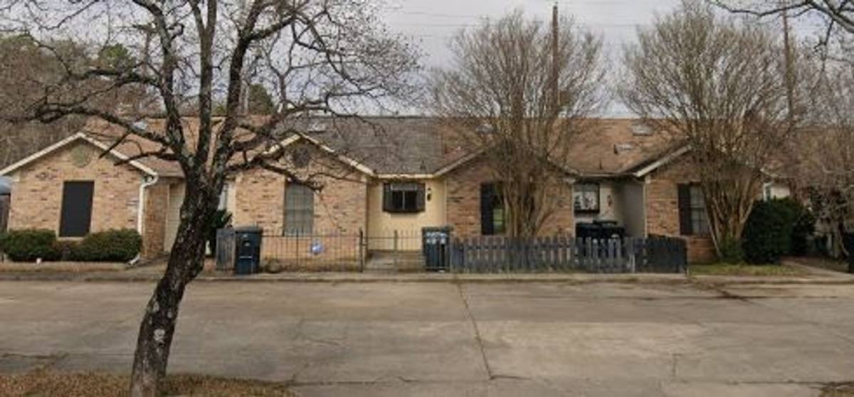 Townhouse for rent at 2878 Mackey, Shreveport, LA 71118