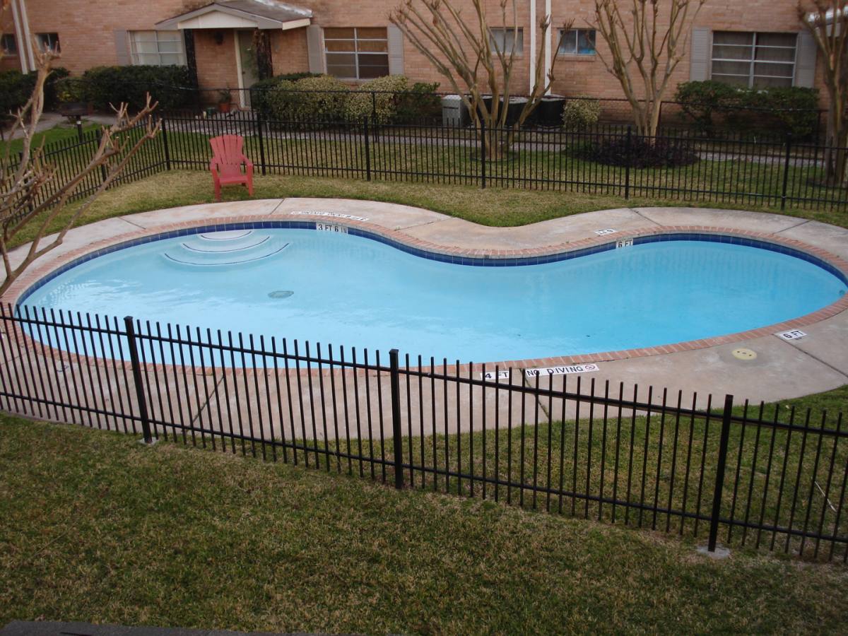 Condo for rent at 1230 Shadowdale, Houston, TX 77043