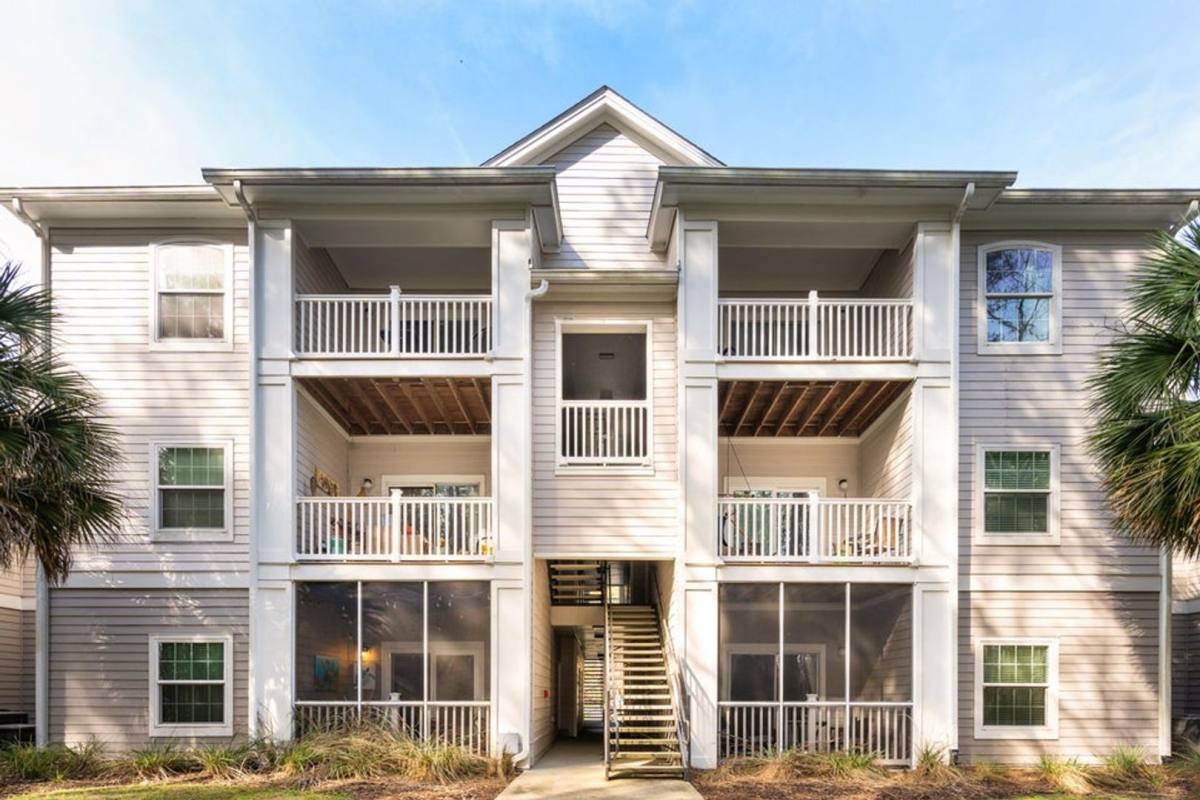 Condo for rent at 1300 Park W, Mount Pleasant, SC 29466