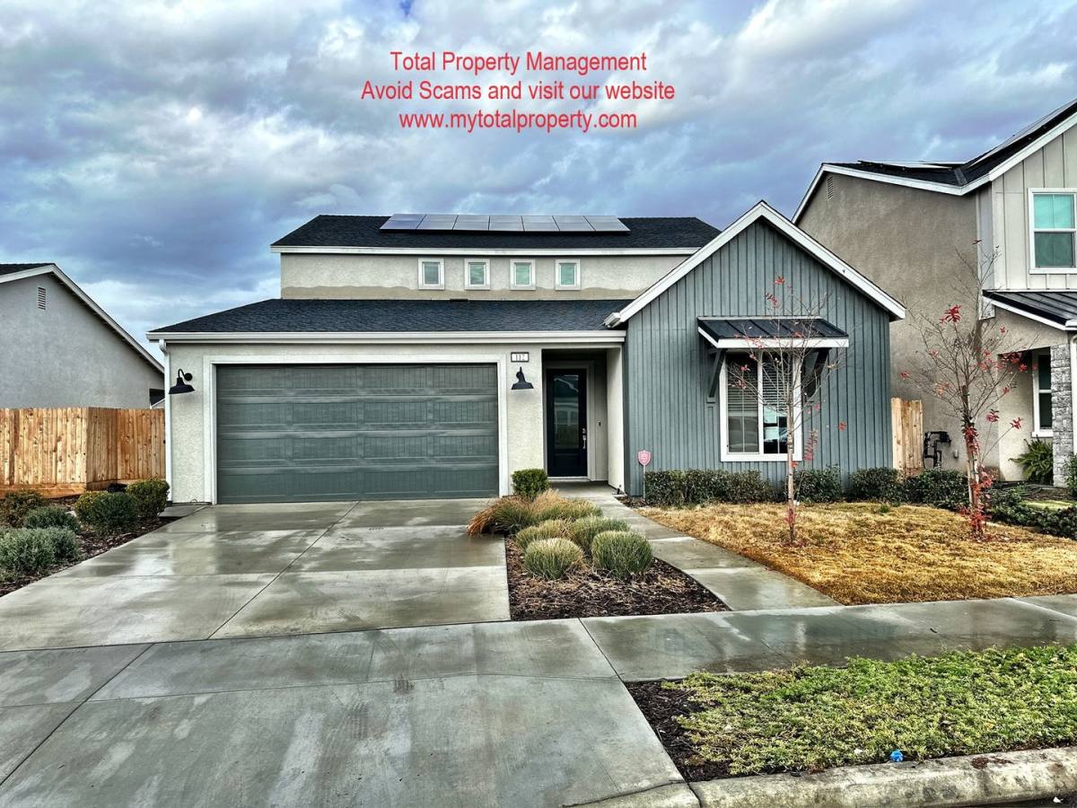 House for rent at 112 E Tyler Ave, Visalia, CA 93291