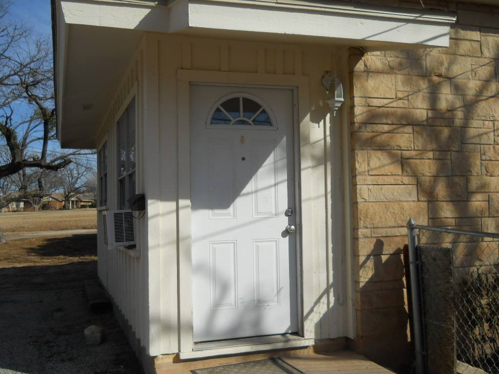Apartment for rent at 1826 1 2 Lincoln, Abilene, TX 79601