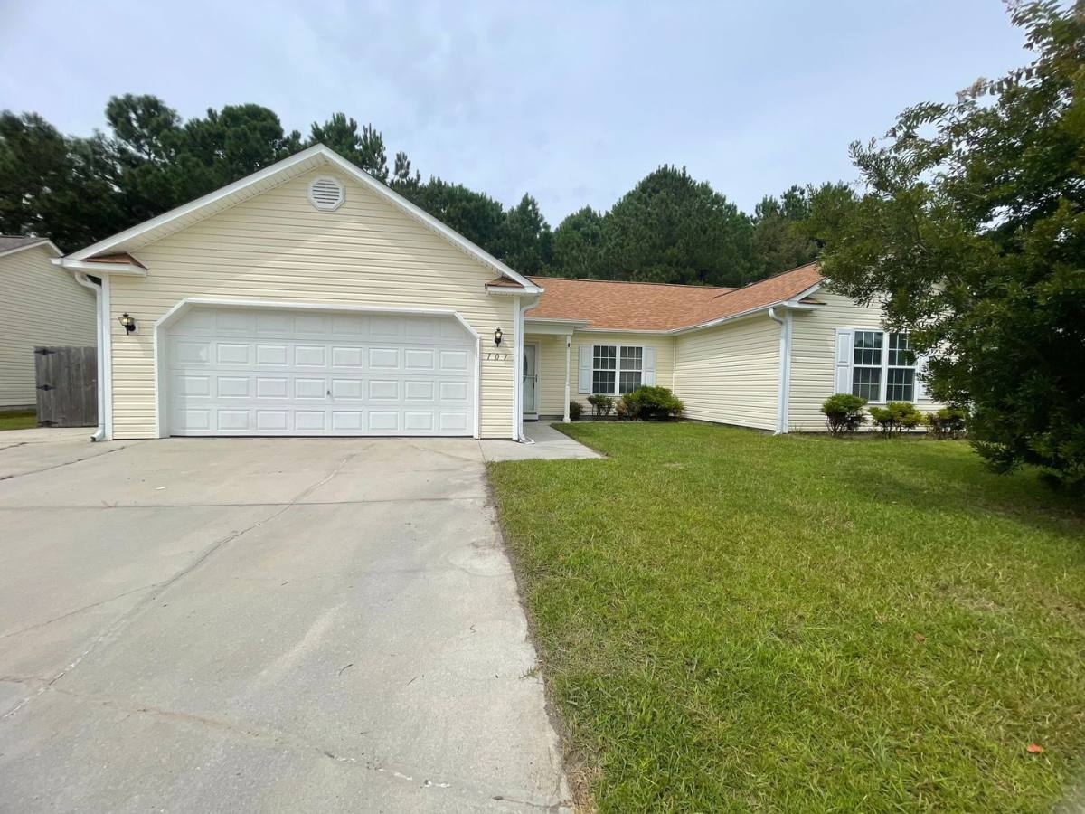 House for rent at 107 Butternut Circle, Jacksonville, NC 28546