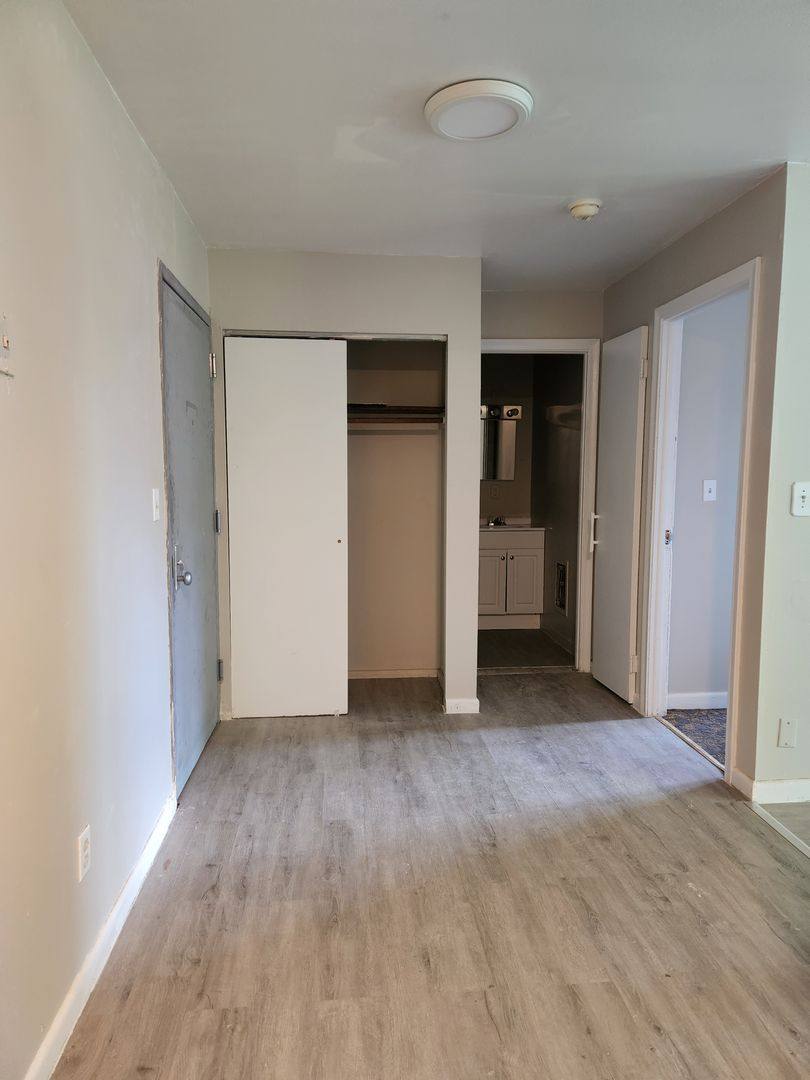 Apartment for rent at 22 Elliott St, Hartford, CT 06114