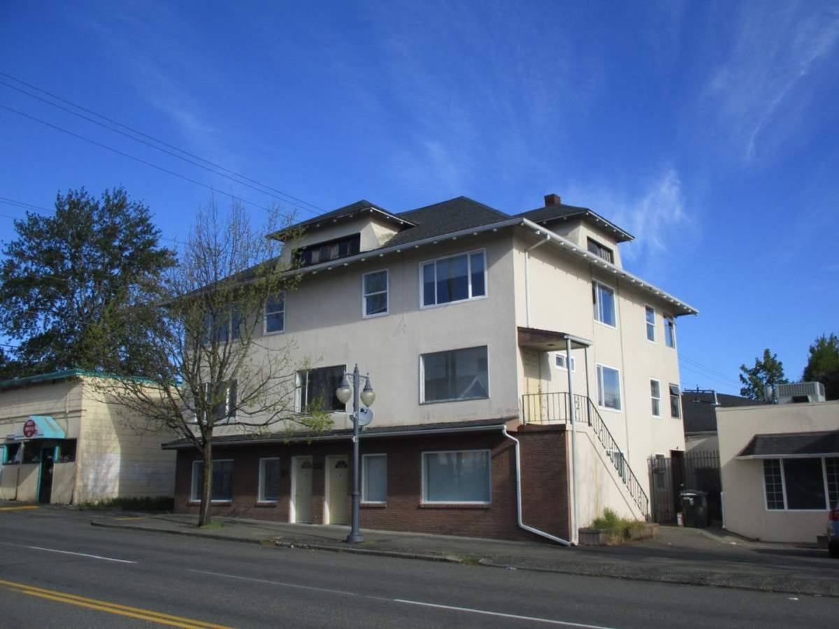 Apartment for rent at 909 S 11th St, Tacoma, WA 98405