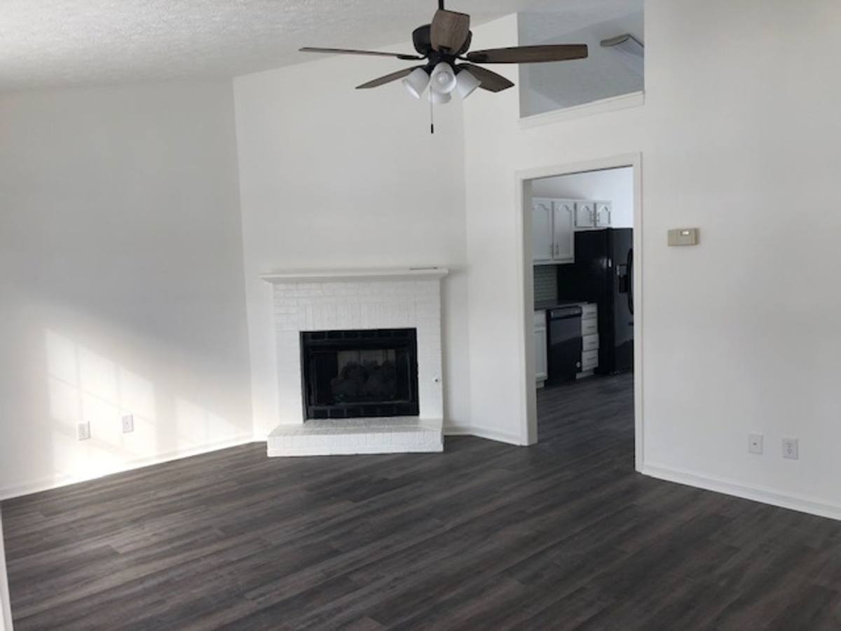 Apartment for rent at 3609-3611 Thornhill Circle W, Lafayette, IN 47909