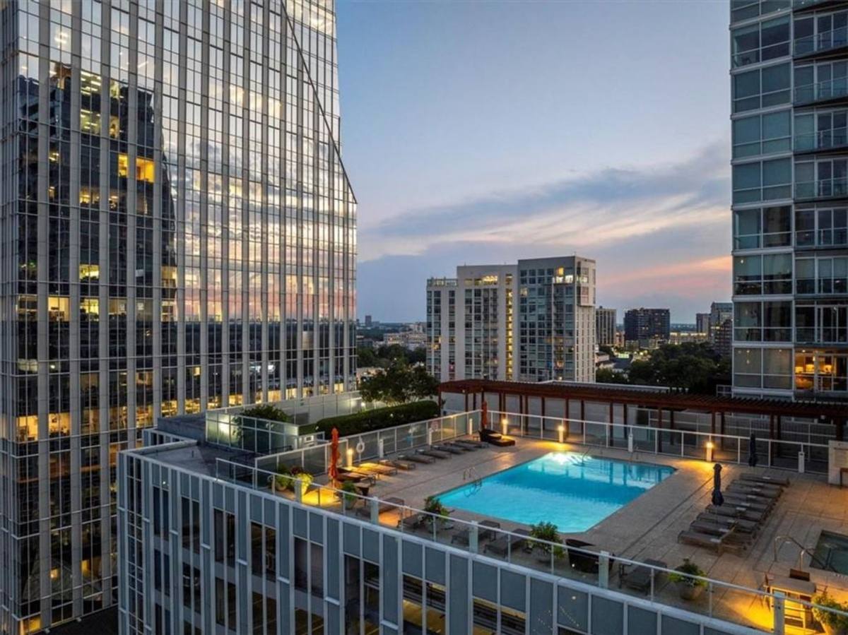 Condo for rent at 3325 Piedmont Rd NE, Atlanta, GA 30305