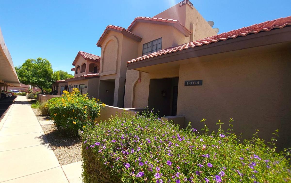 House for rent at 8625 E Belleview, Scottsdale, AZ 85257