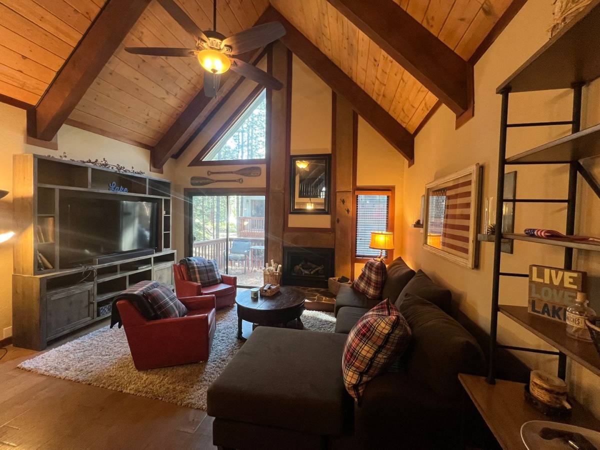 Apartment for rent at 989 Tahoe Blvd, Incline Village, NV 89451