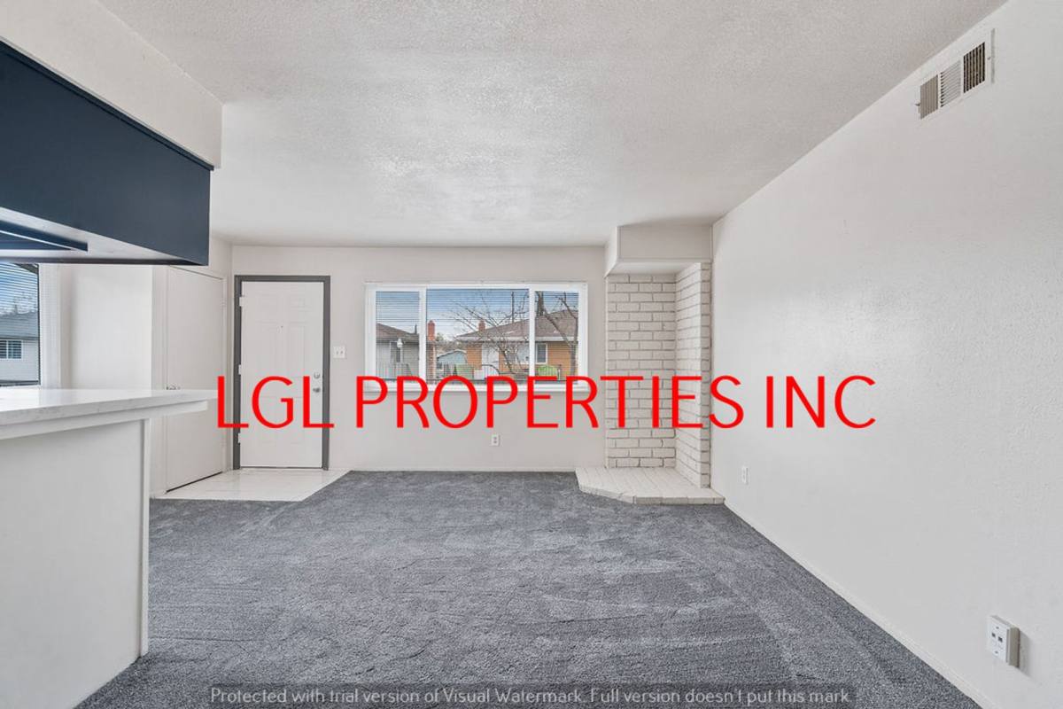Apartment for rent at 5755 Blachly Way, Sacramento, CA 95841