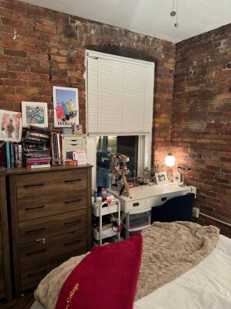 Apartment for rent at 115 Salem St #10, Boston, MA 02113