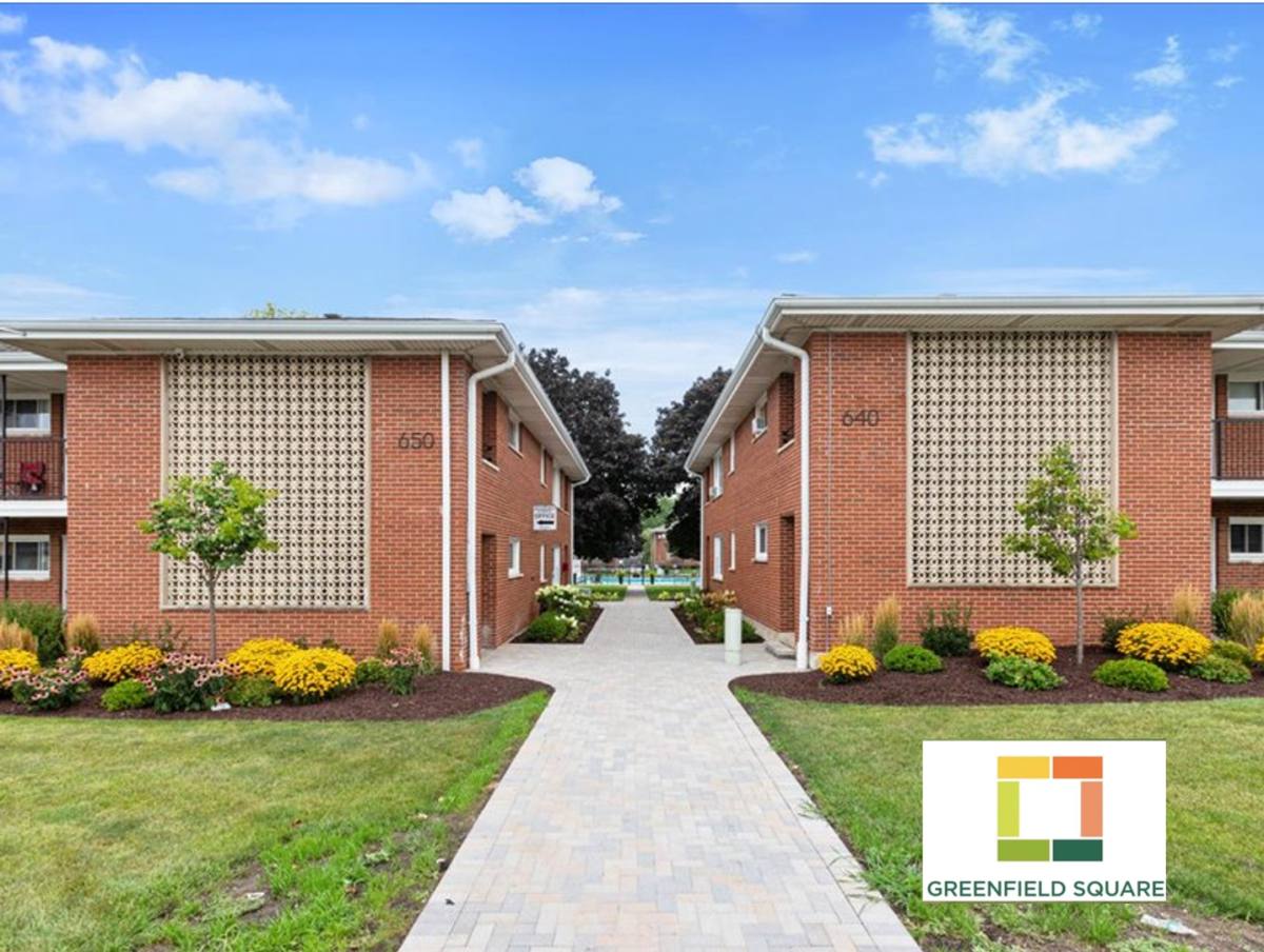 Apartment for rent at 640-650 Colonial Lane, Des Plaines, IL 60016
