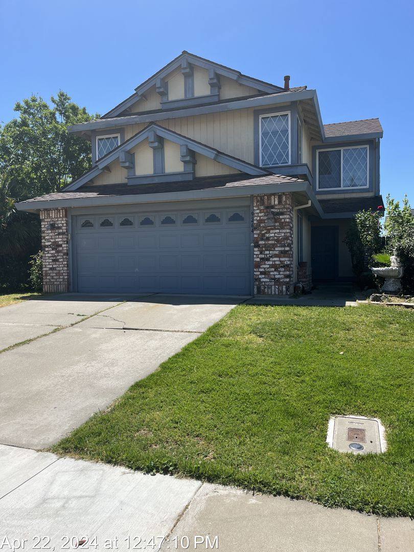 House for rent at 9264 Trenholm Dr, Elk Grove, CA 95758
